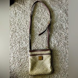 Small Ralph Lauren crossover purse.